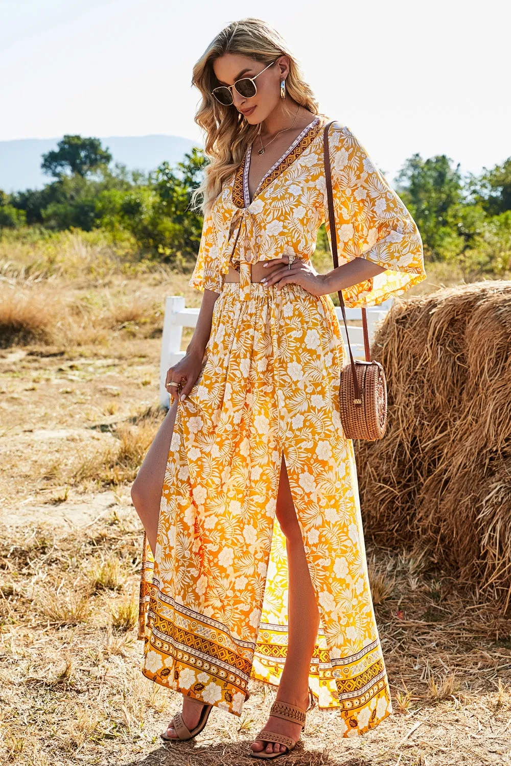 🌼 Printed Half Sleeve Top and Slit Skirt Set 🌼