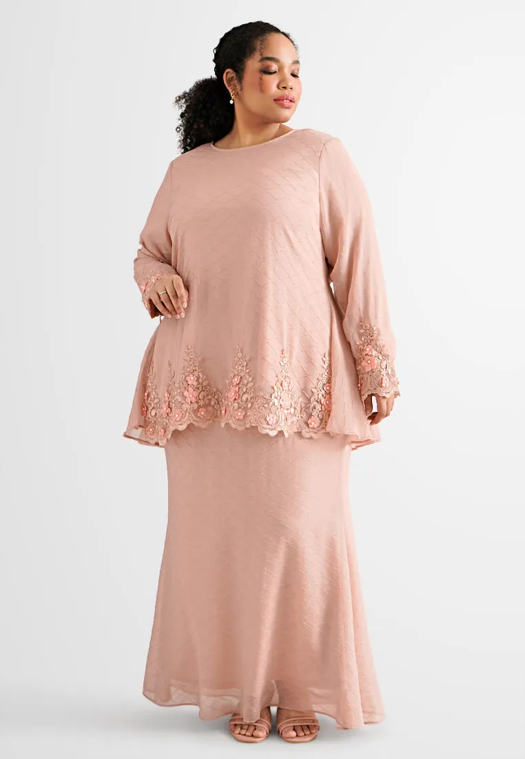 Amour Romance Mermaid Lace Kurung Set