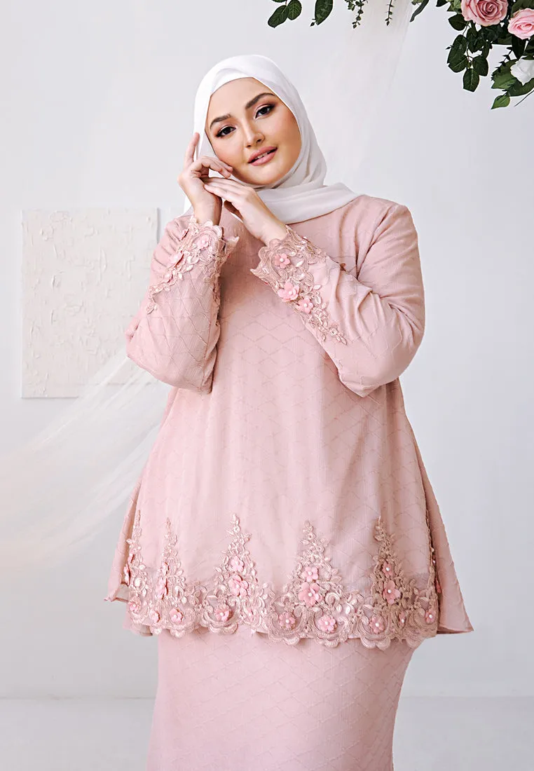 Amour Romance Mermaid Lace Kurung Set