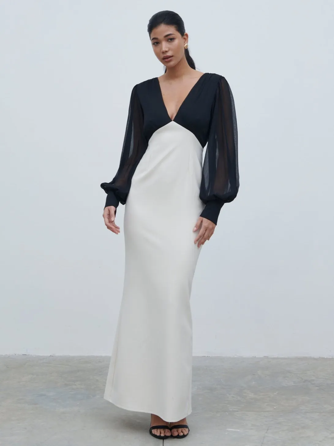 Ayla Contrast Maxi Dress - Black and White