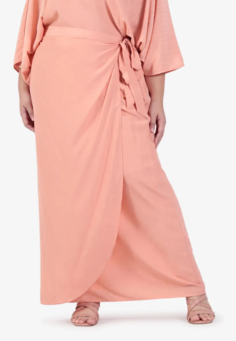 Casyida Raya Minimalist Kaftan Kurung Set - Peach