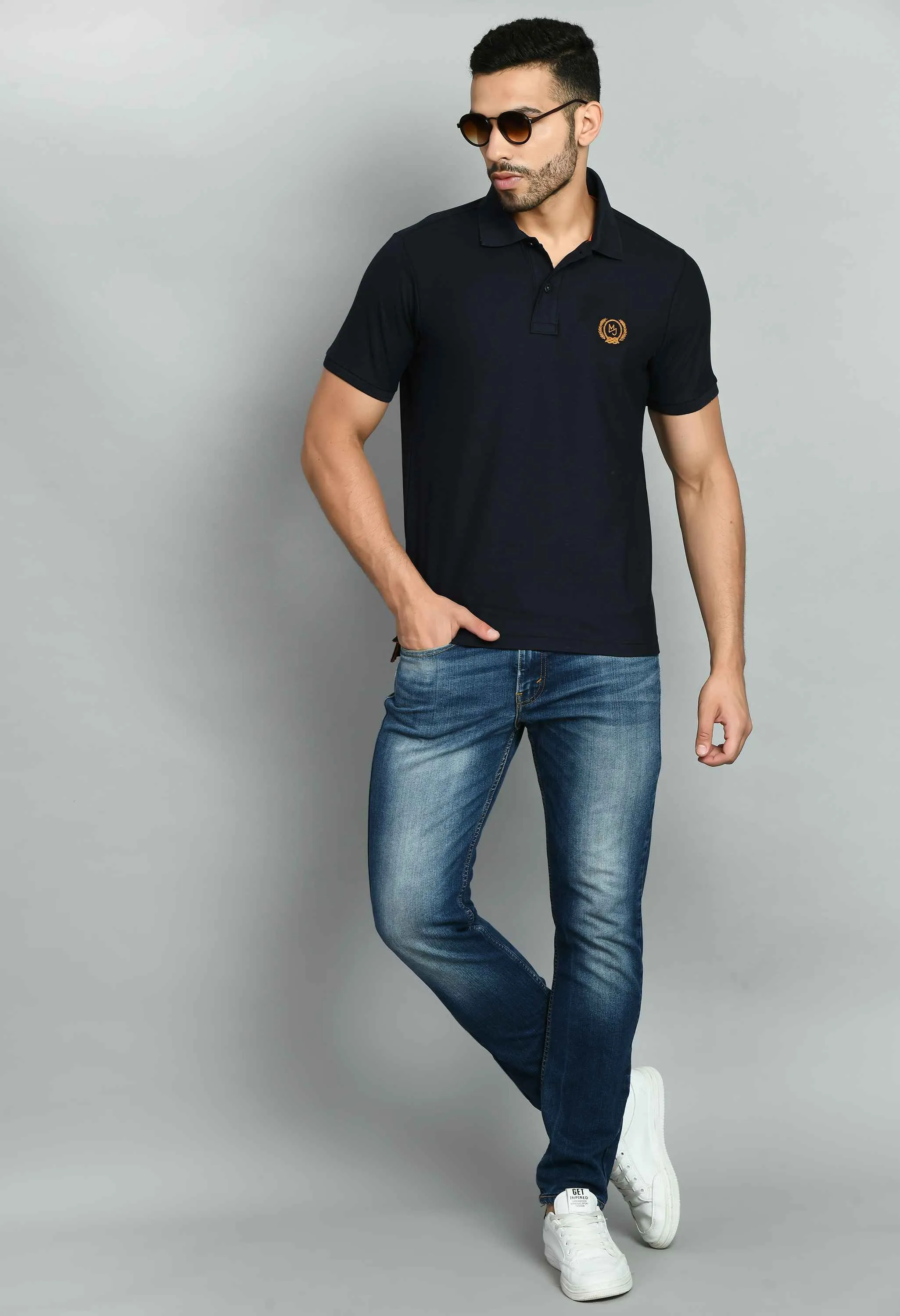 Men's Solid Black Smart Fit Polo T-Shirt