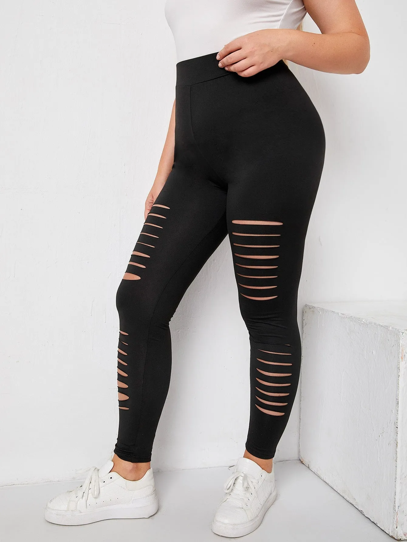 Plain Ripped Cropped Plus Size Leggings