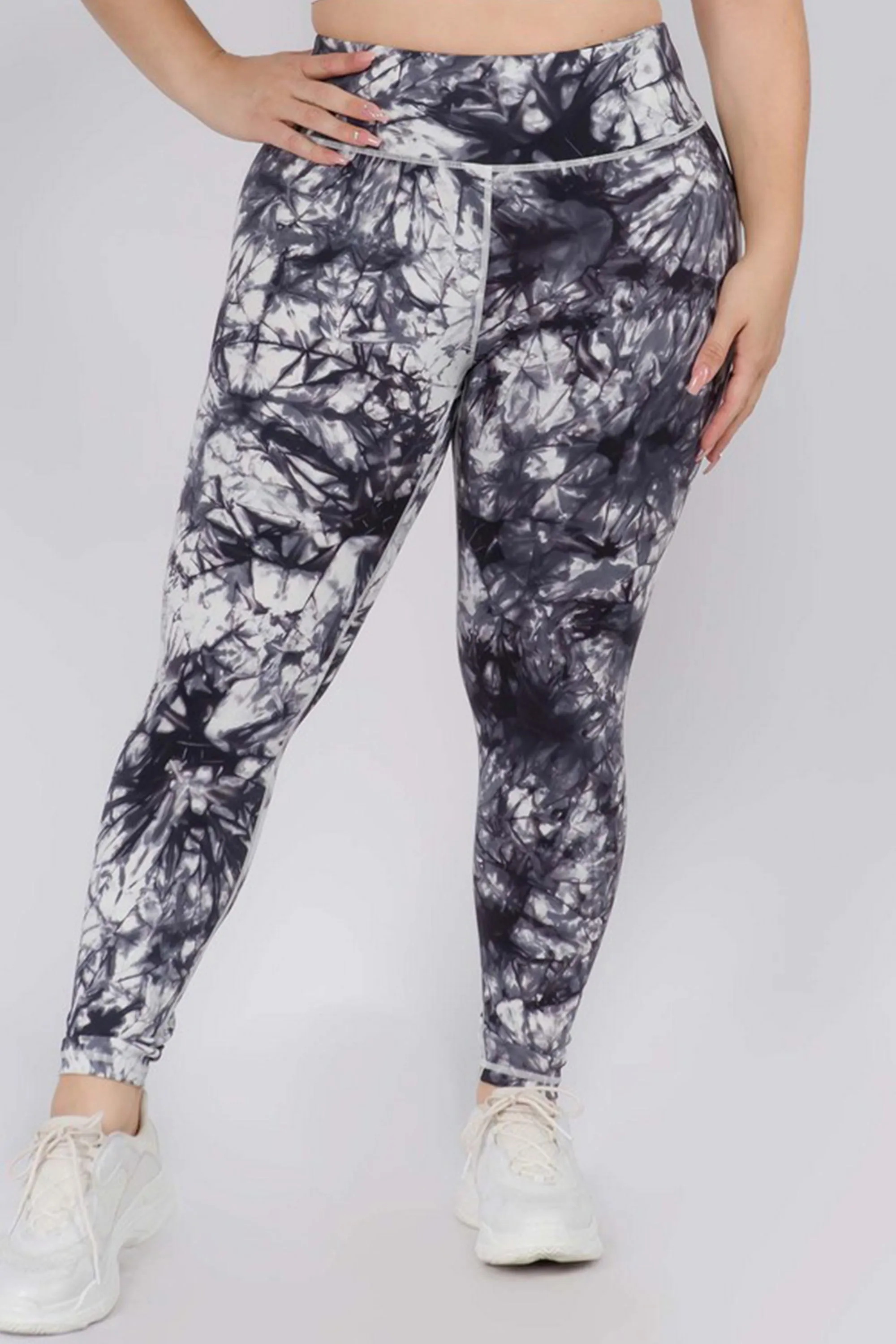 Plus Size Wild and Free Tie-Dye Print Active Leggings