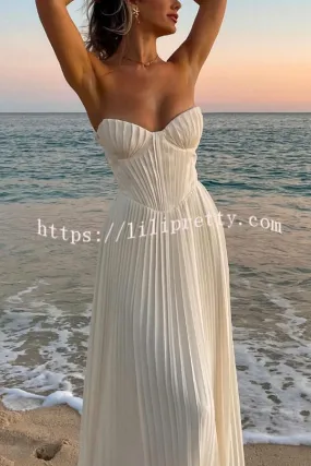 Romantic and Elegant Pleated Strapless Maxi Dress