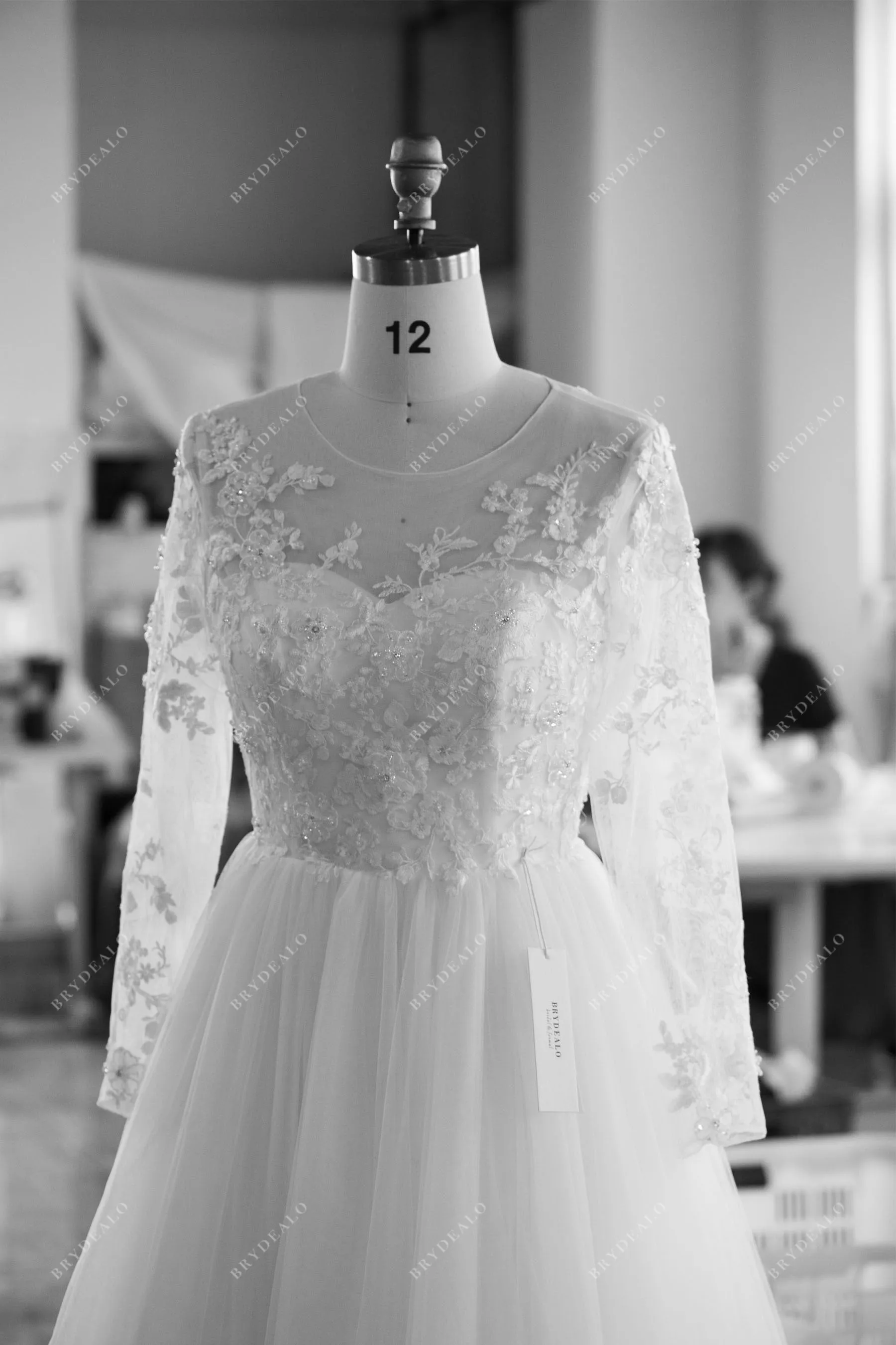 Sheer Sleeve Hand-sewn Beaded Lace Tulle Modern Wedding Dress