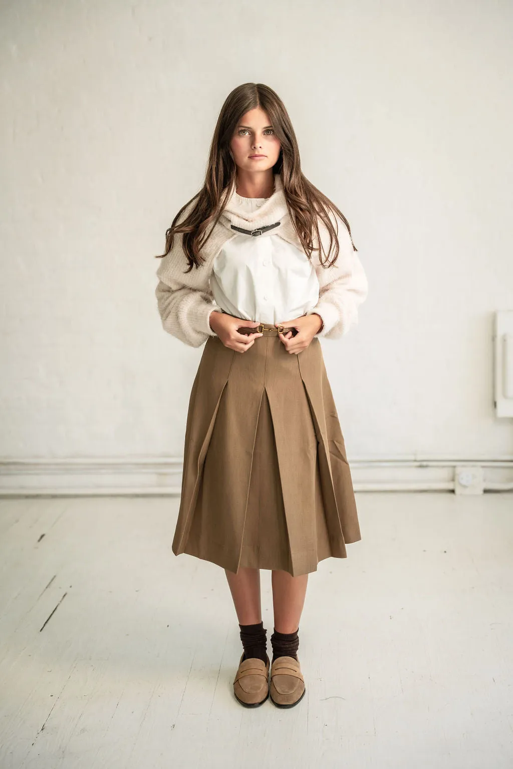 skirt pleated with chain - brown-7