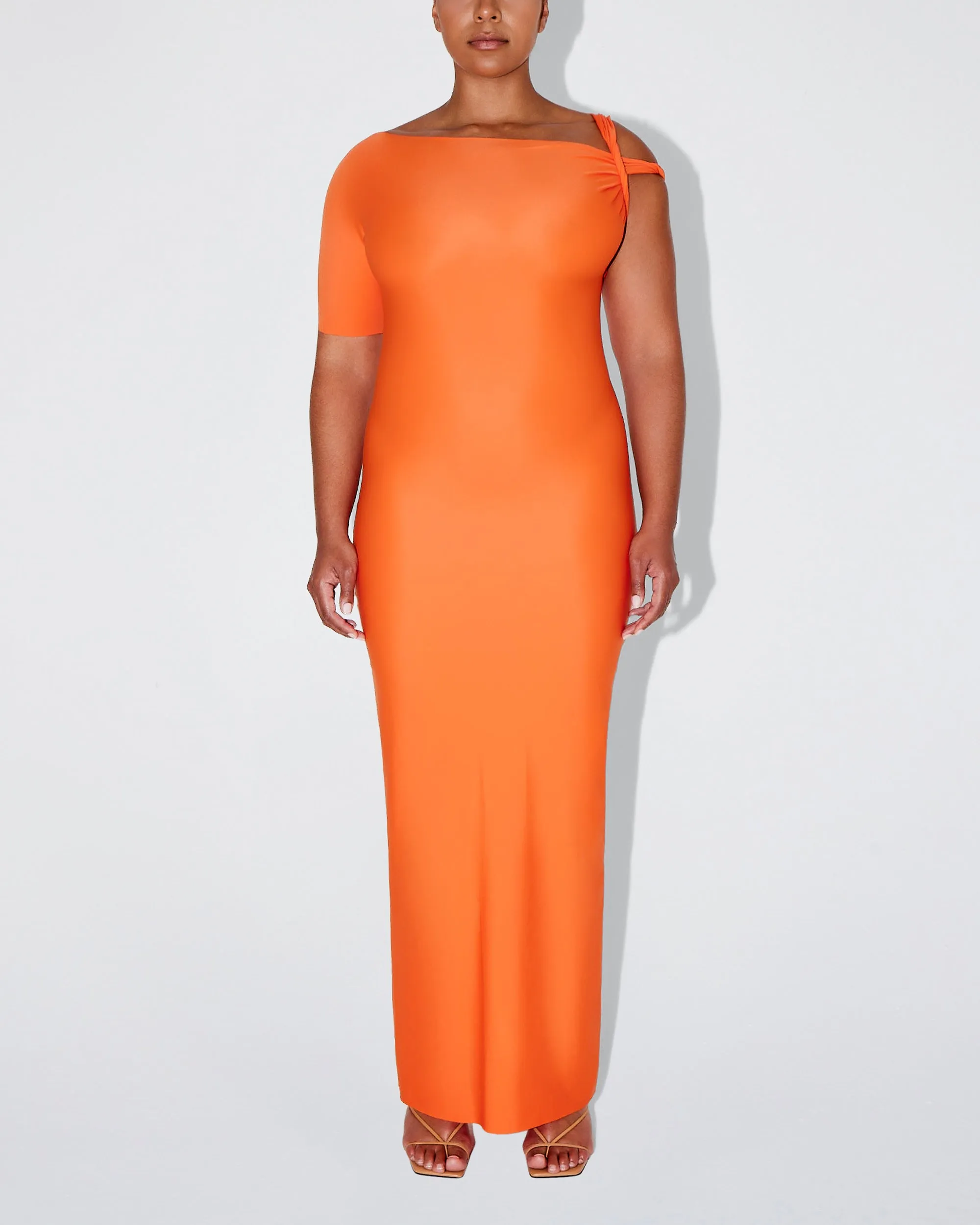 Sleek Stretch Twist Maxi Dress | Papaya