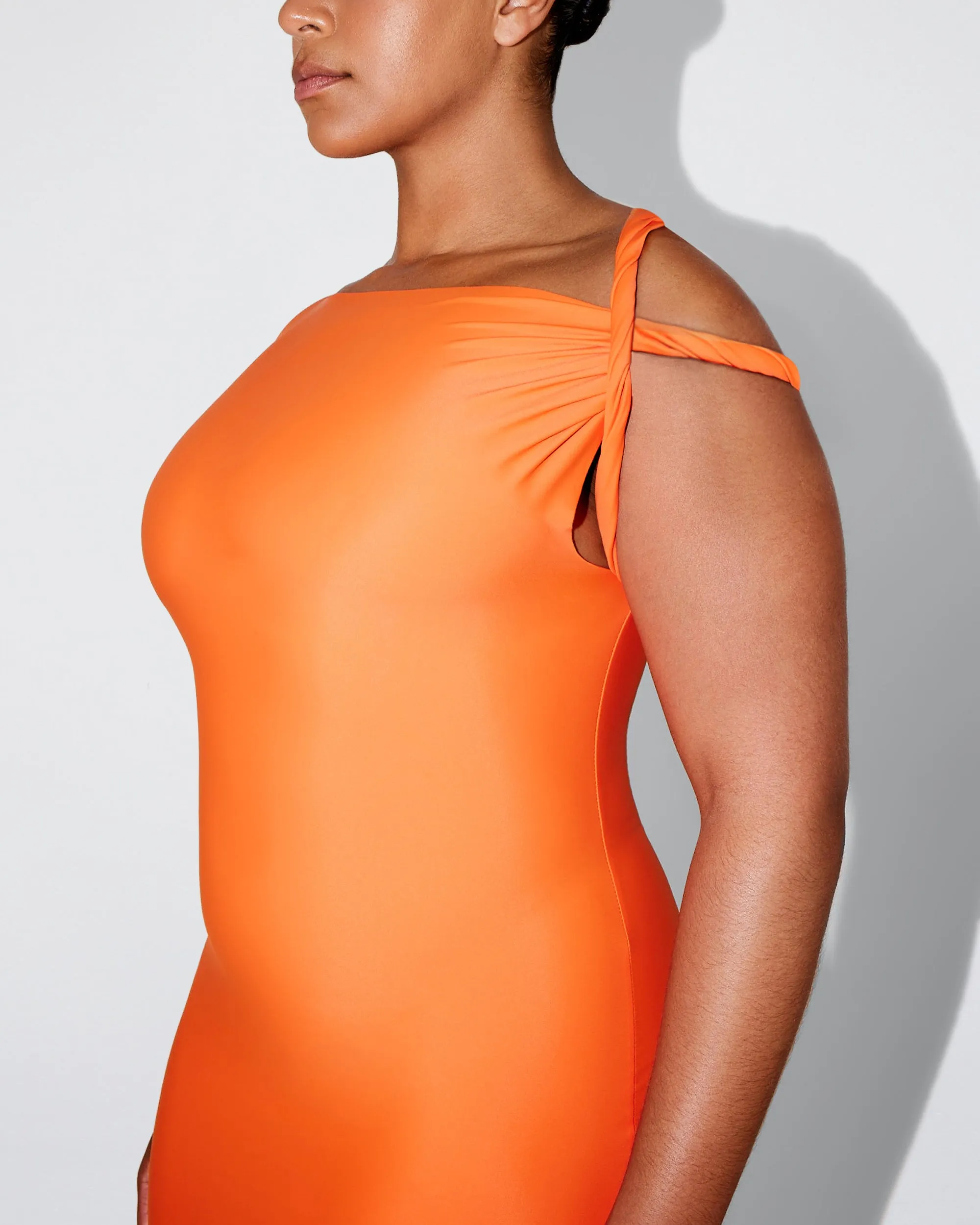 Sleek Stretch Twist Maxi Dress | Papaya