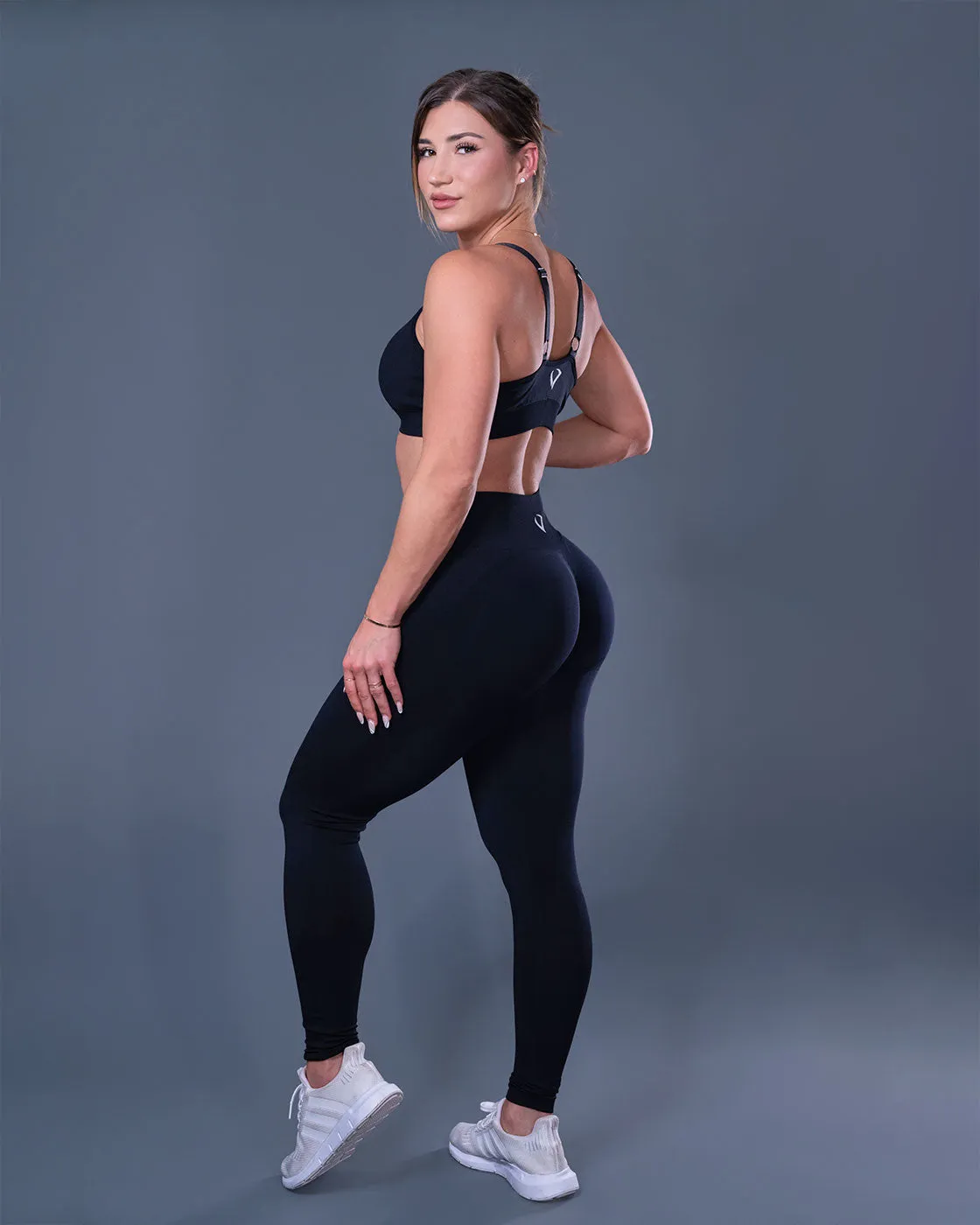 Synergy Essential Black Seamless Leggings