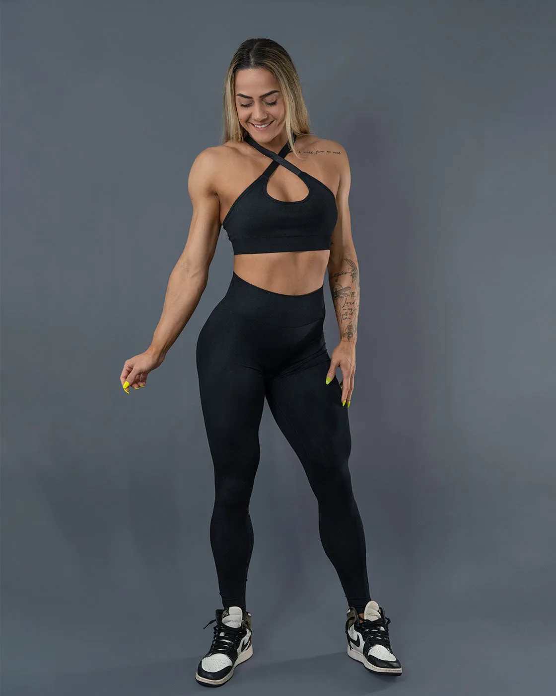 Synergy Essential Black Seamless Leggings