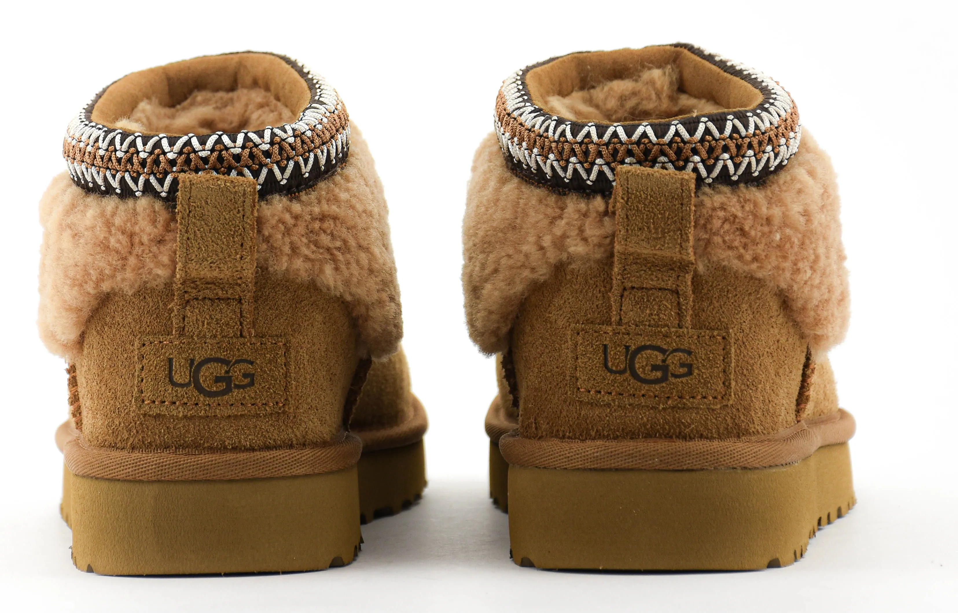 UGG CLASSIC ULTRA MINI MAXI CURLY CHESTNUT