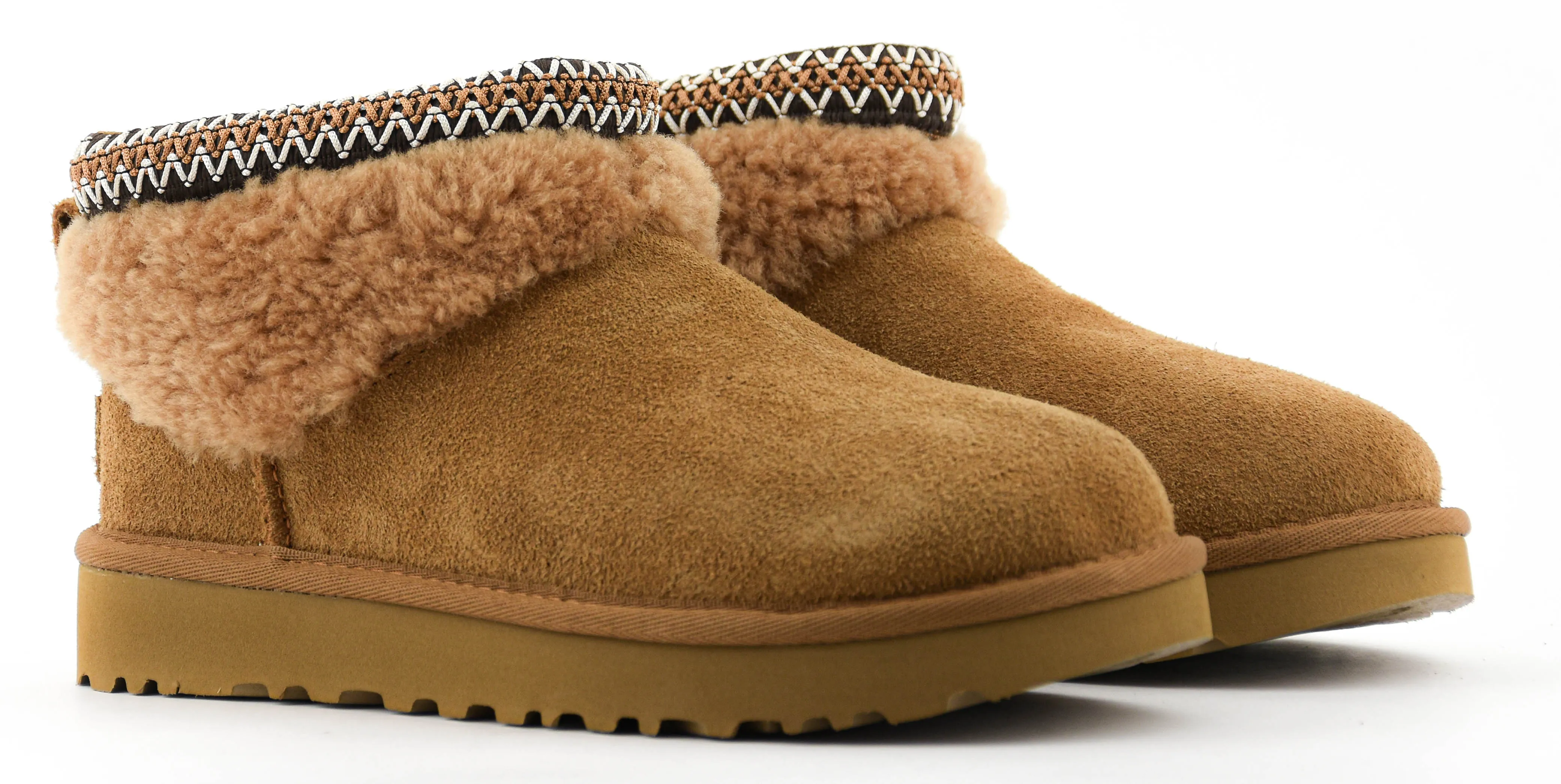 UGG CLASSIC ULTRA MINI MAXI CURLY CHESTNUT