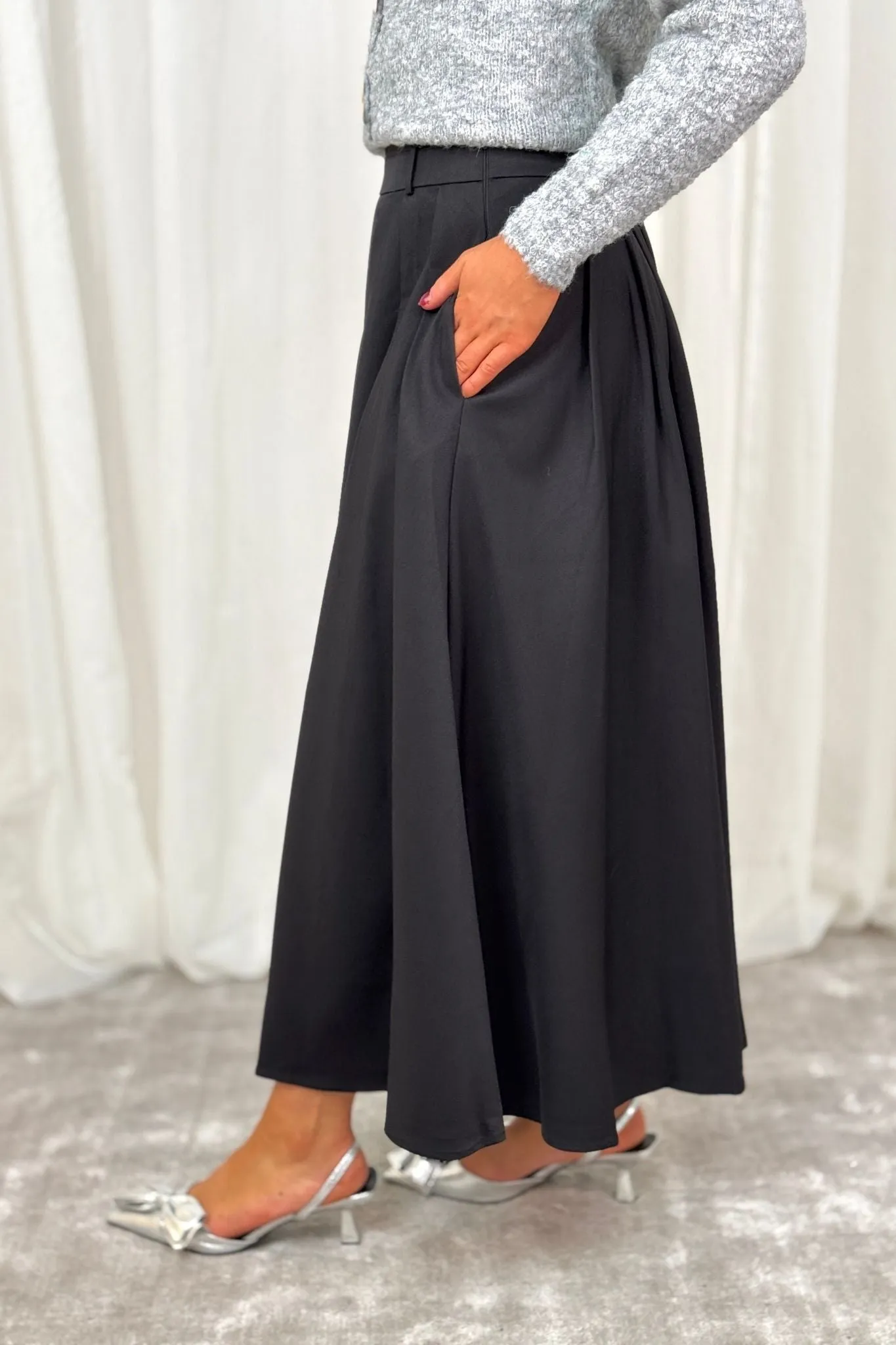 Willow Maxi Skirt In Black