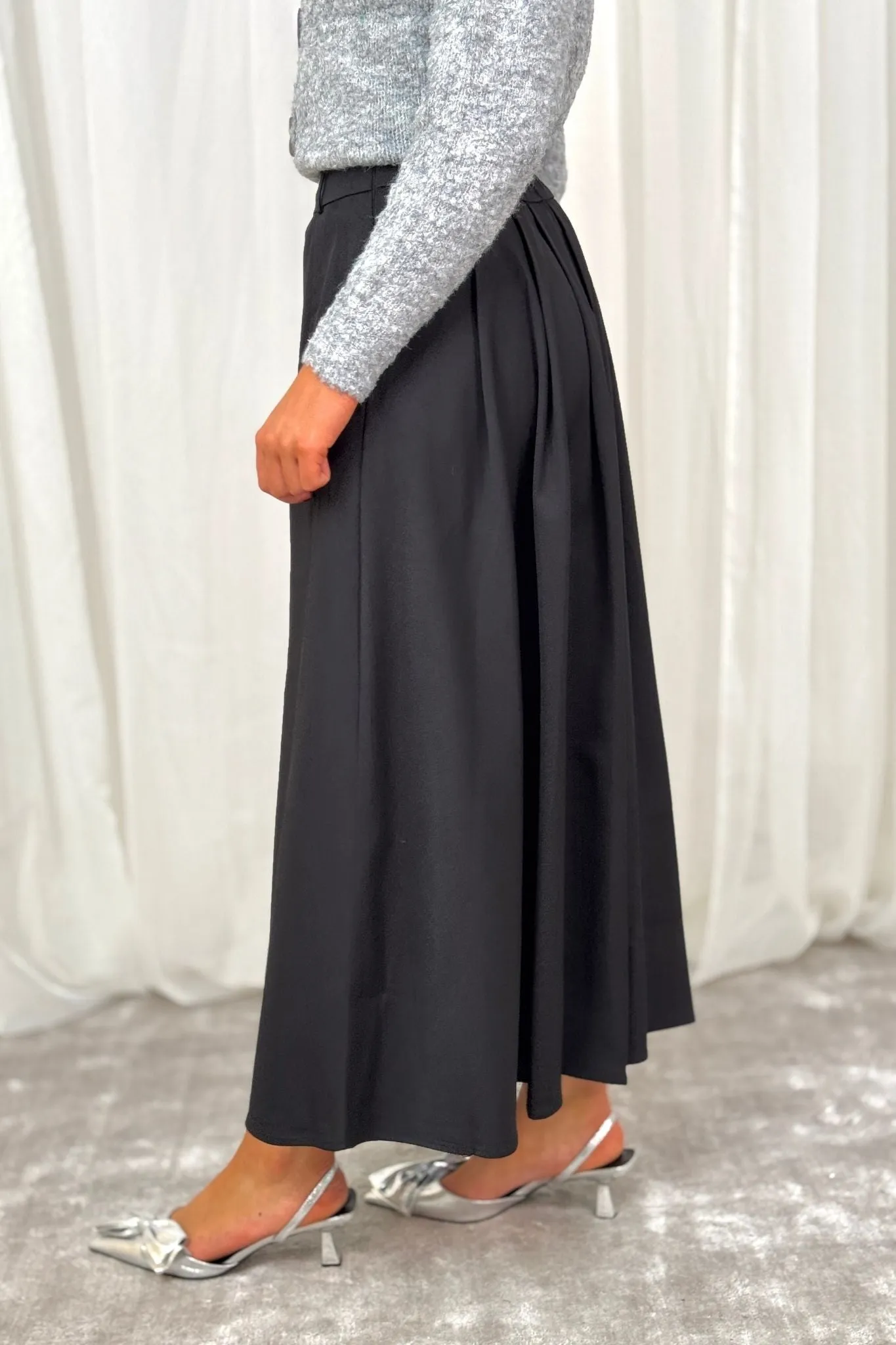 Willow Maxi Skirt In Black