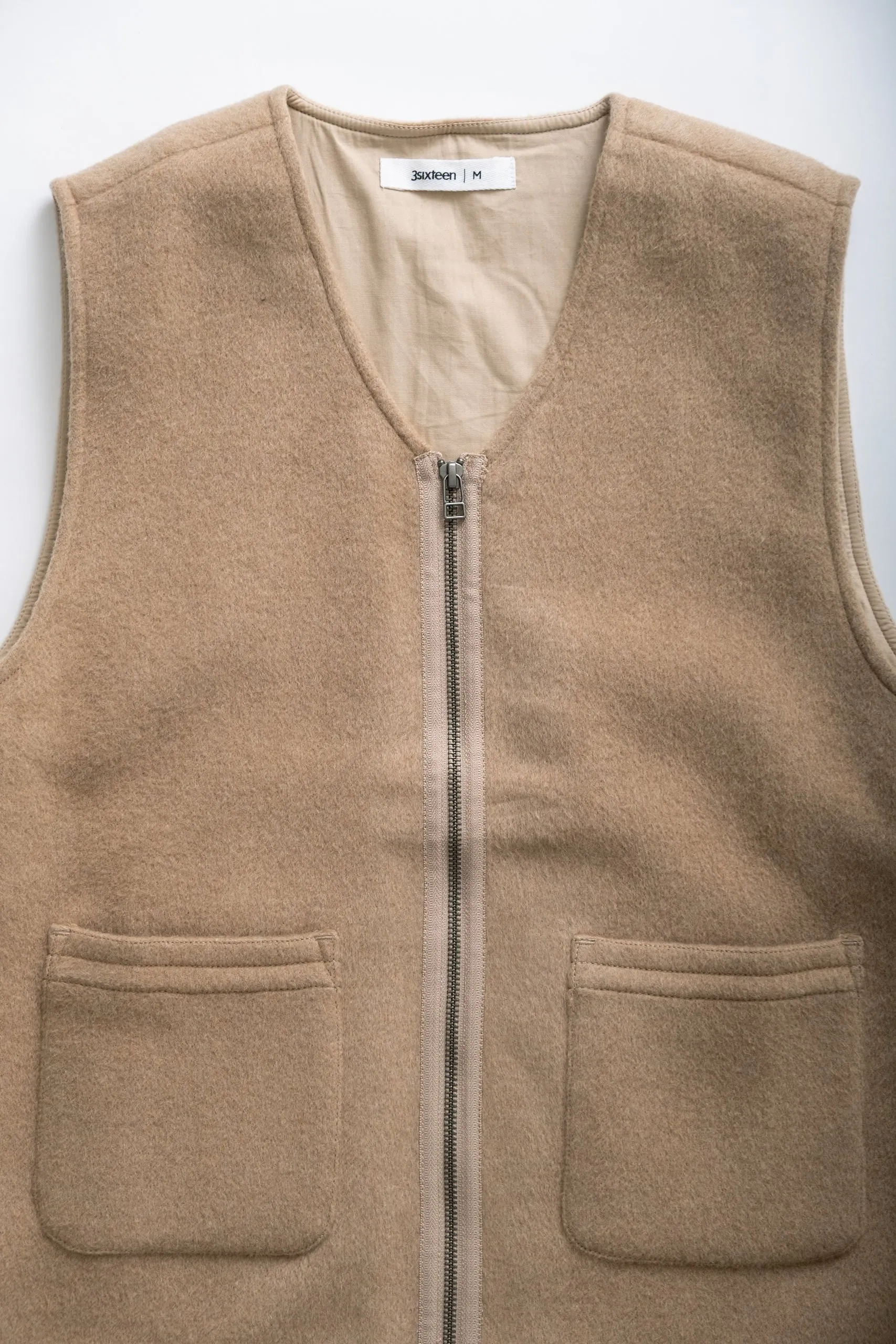 ZIP VEST - COYOTE CASHMERE