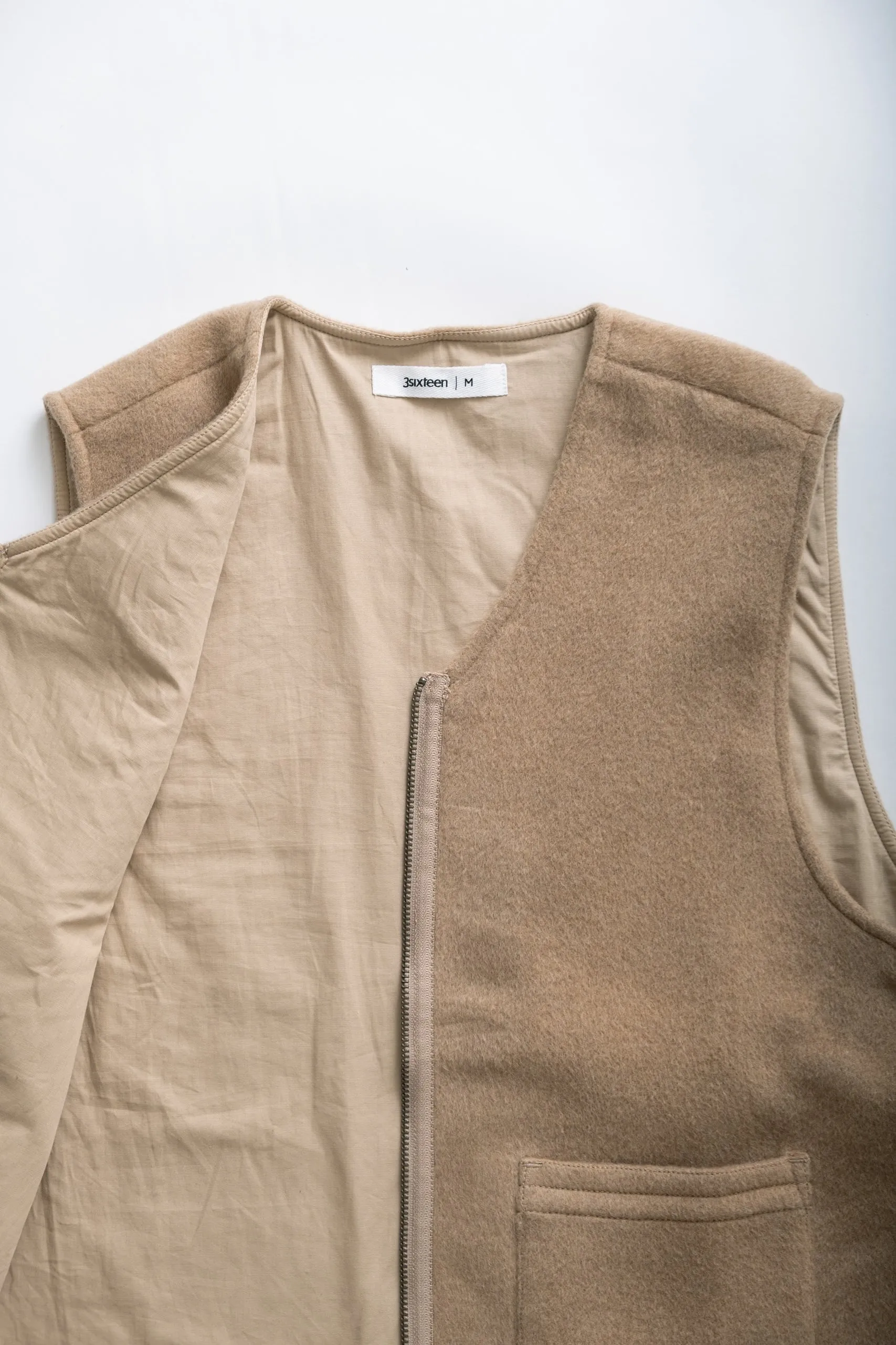 ZIP VEST - COYOTE CASHMERE